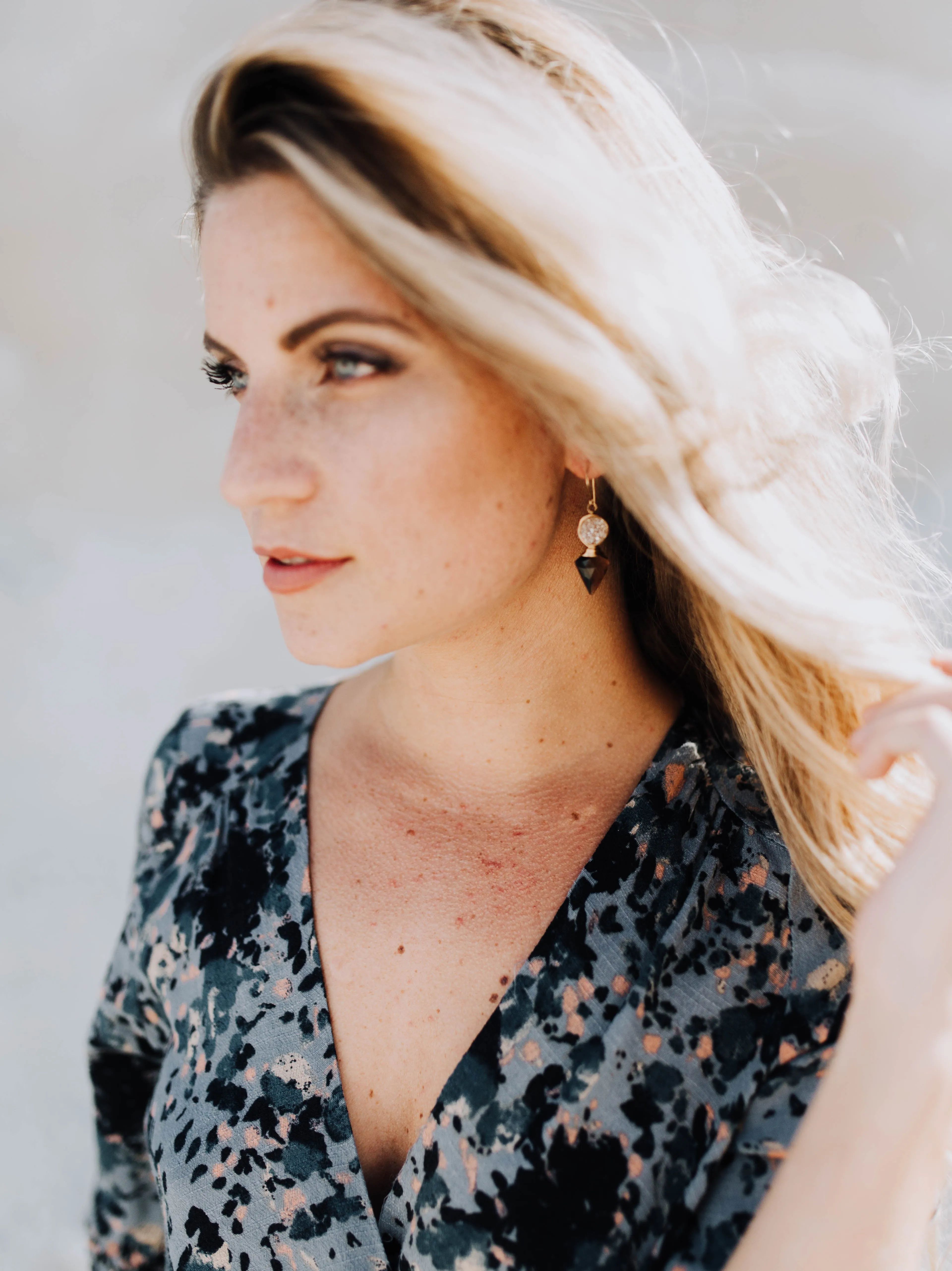 Compass Earrings - Smoky