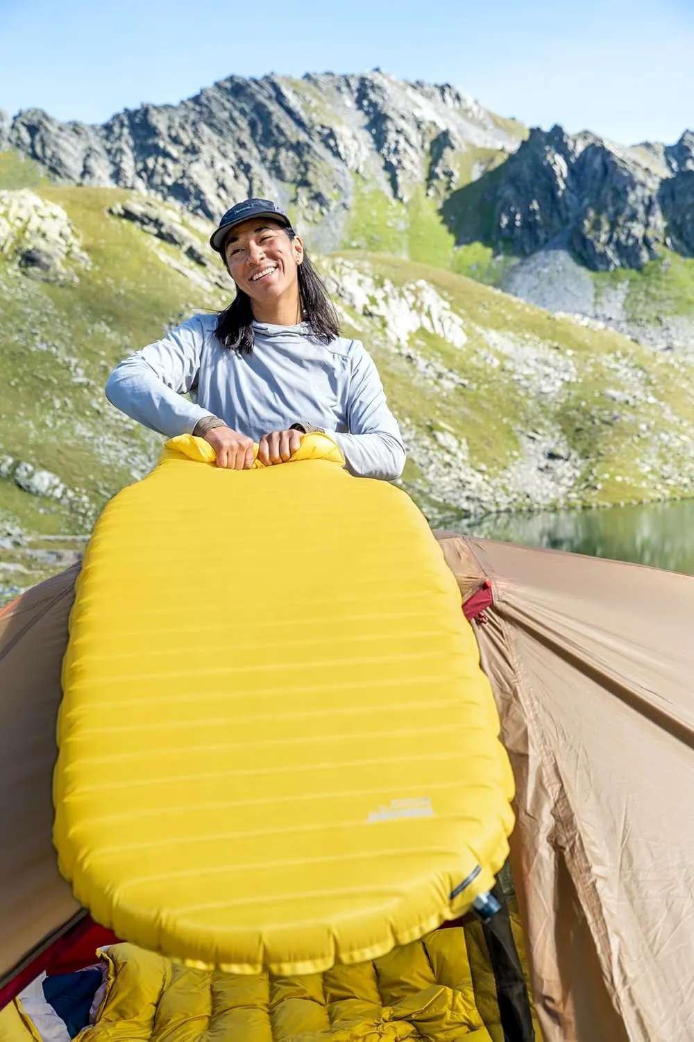 Therm-a-Rest NeoAir Xlite NXT Ultralight Camping and Backpacking Sleeping Pad