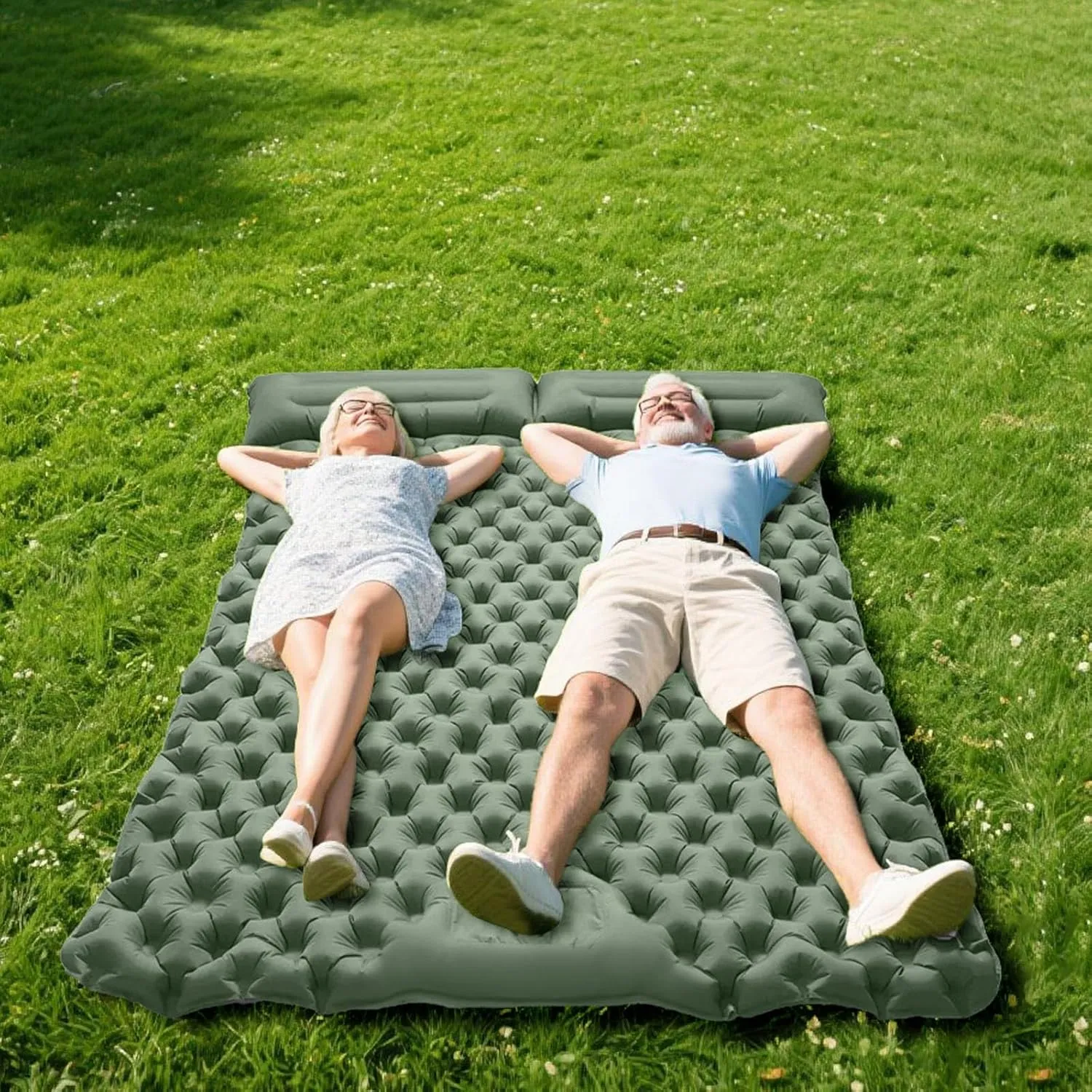 Ultralight Inflatable Sleeping Pad, Air Mattress with Air Ports for Easy Inflation and Compact Storage, Compact Design Durable Air Mattress for Camping, Backpacking, Hiking (B,75X47IN)